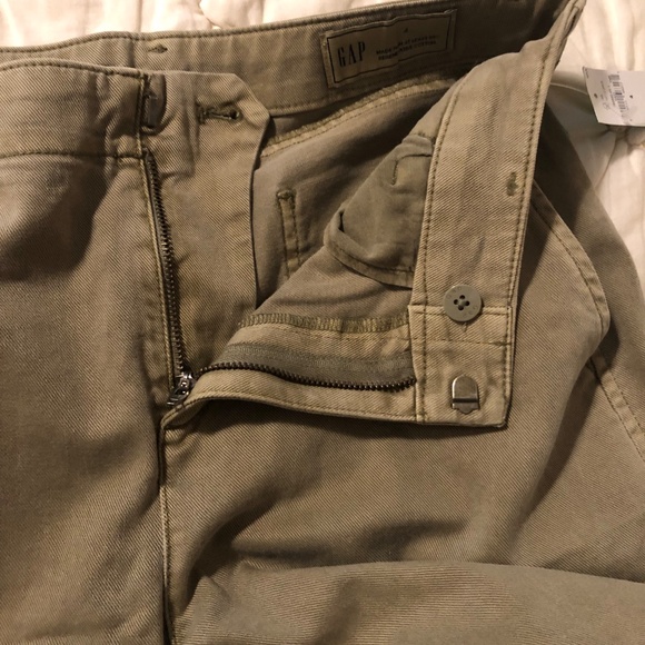 NWT Gap Khaki Loose Fit 4 Pants Low Rise Wide Leg - Picture 8 of 9